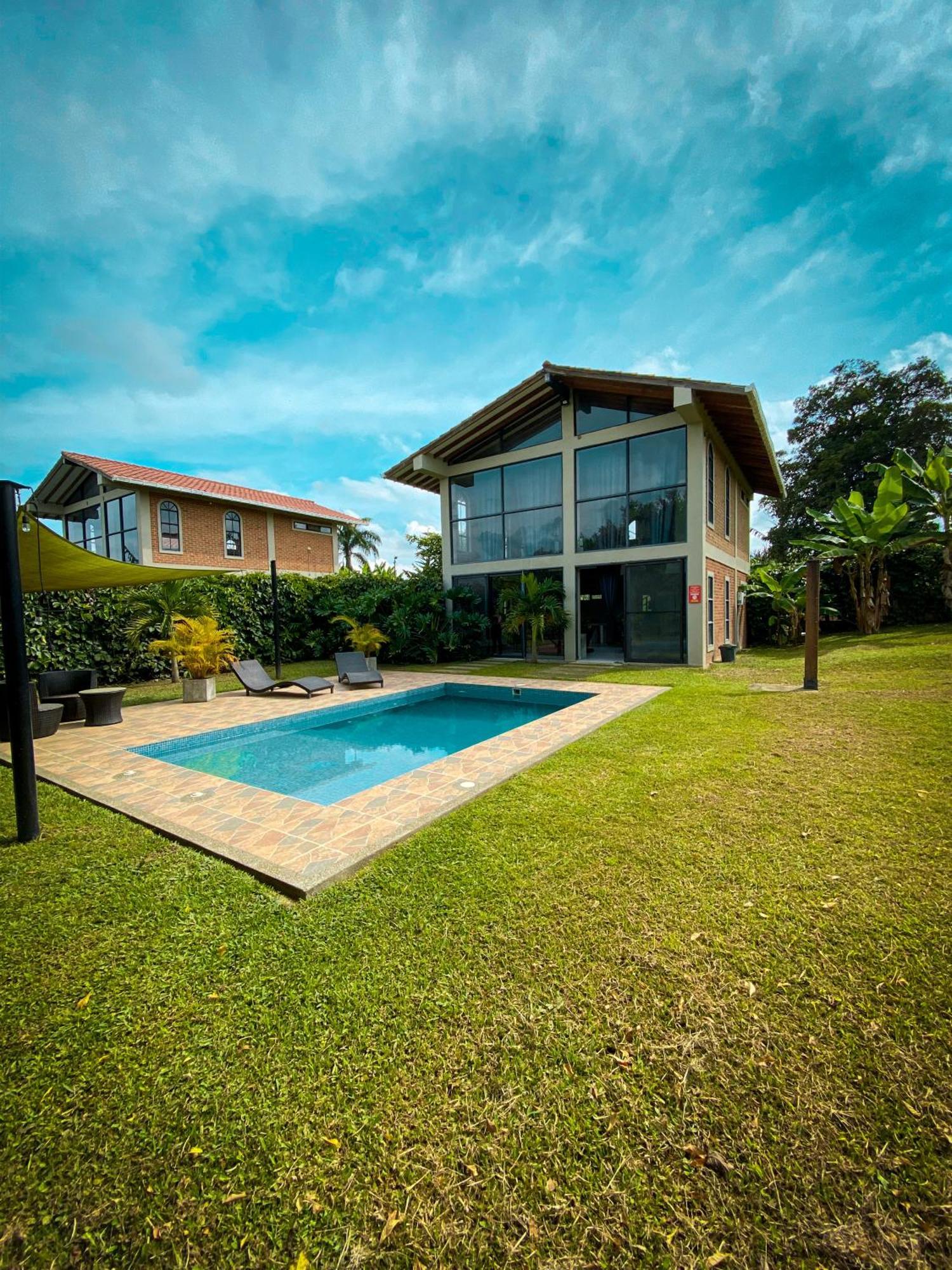 Ecoparadise Hotel Pereira Exteriör bild